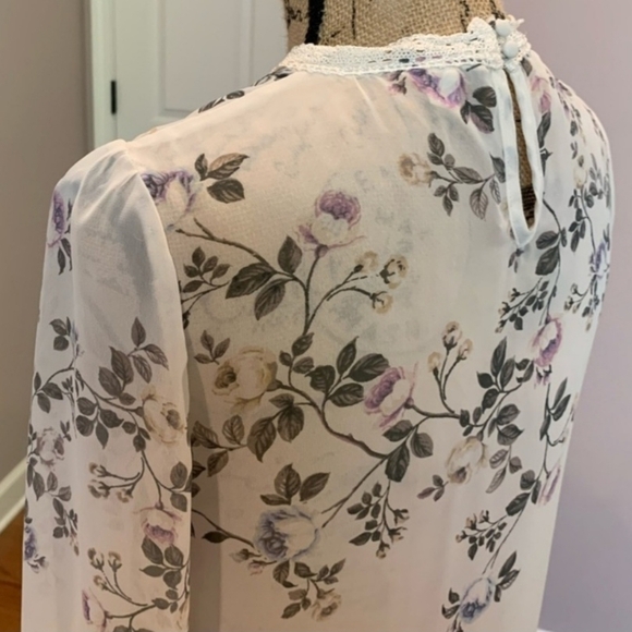 Lauren Conrad Runway Cream Floral Blouse Top Woman's Small S High Neck Feminine - Picture 6 of 13